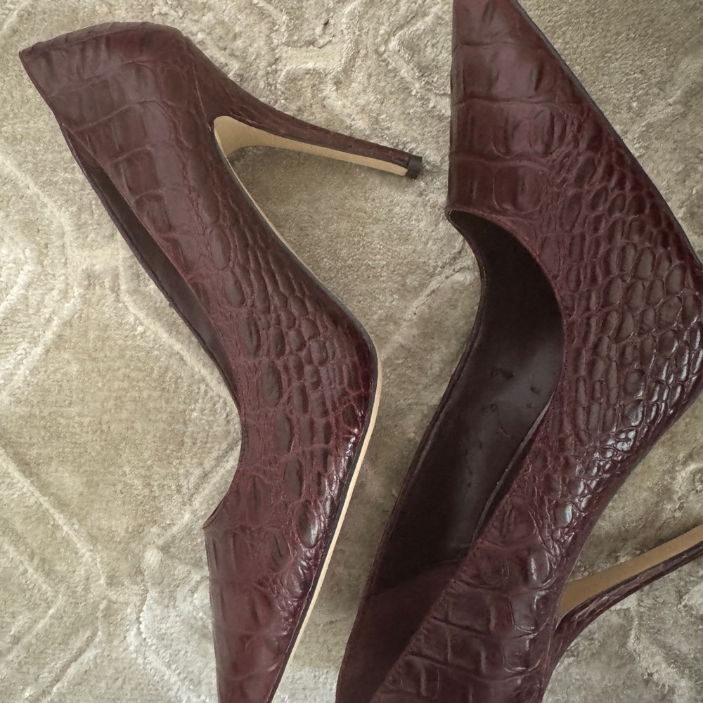 White House Black Market Burgundy Croc Embossed Heels. Brand New , never worn! - Picture 6 of 11